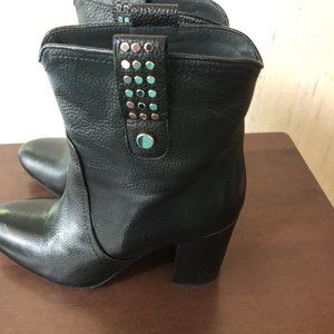 Napoleoni black leather boots. Size 38! Worn once.